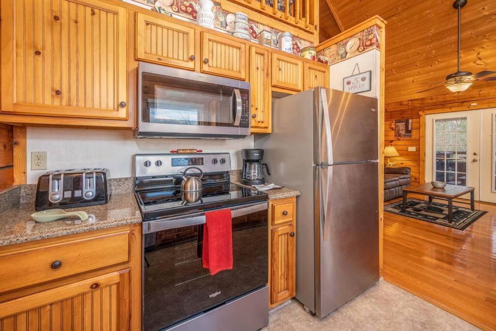 Over The Mountain - Smoky Mountain View Cabin سيفيرفيل المظهر الخارجي الصورة