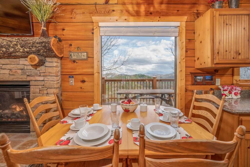 Over The Mountain - Smoky Mountain View Cabin سيفيرفيل المظهر الخارجي الصورة