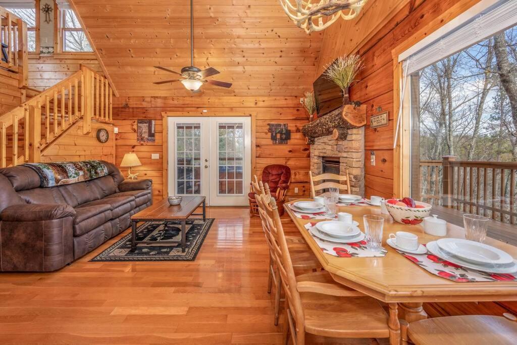Over The Mountain - Smoky Mountain View Cabin سيفيرفيل المظهر الخارجي الصورة