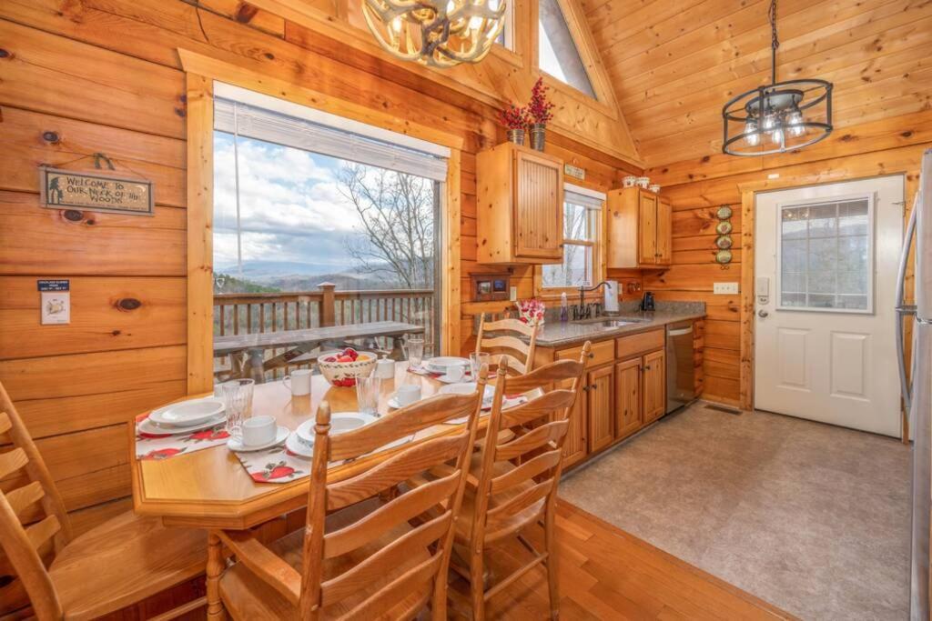 Over The Mountain - Smoky Mountain View Cabin سيفيرفيل المظهر الخارجي الصورة