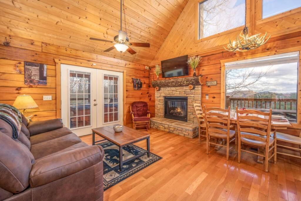 Over The Mountain - Smoky Mountain View Cabin سيفيرفيل المظهر الخارجي الصورة